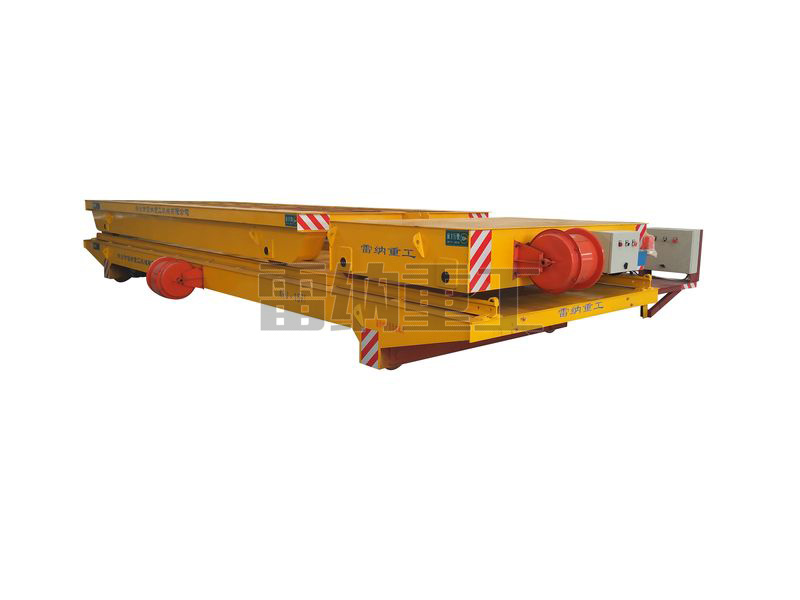 軌道擺渡車(chē)、軌道牽引車(chē)和噴漆房軌道車(chē)組合
